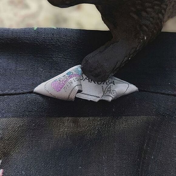 Vtg black floral short sleeve button down cotton Hawaiian shirt - Picture 6 of 13